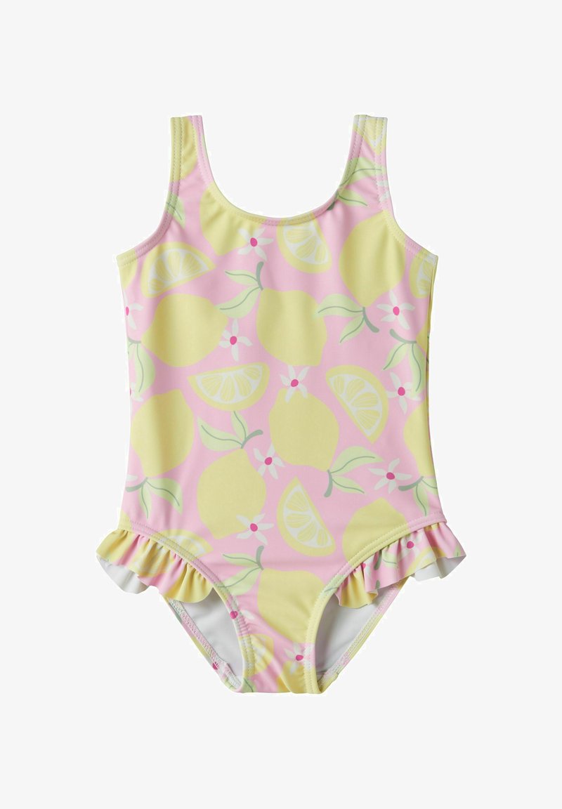 Lyserød badedragt med gult citron- og bladmotiv, med flæsekant langs benåbningerne.
