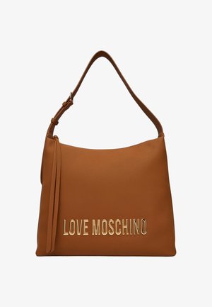 Brązowa skórzana torebka na ramię z regulowanym paskiem, złote logo "LOVE MOSCHINO" z przodu oraz ozdobny skórzany chwost po lewej stronie.