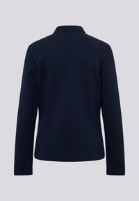 Unselected, dunkelblau