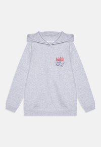 Grå hettegenser laget av myk stoff, med stor frontlomme, lange ermer og en tegneseriegrafikk med tekst på venstre side.