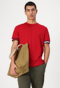 Tommy Hilfiger DENTON STRUCTURE - Chinos - army green