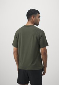 Puma CLOUDSPUN oliwkowy