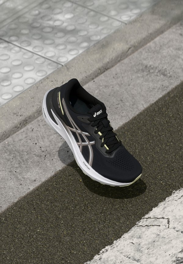 GT-1000 13 - Laufschuh Straße