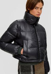 s.Oliver MIT ABNEHMBAREN ÄRMELN - Winterjas - schwarz