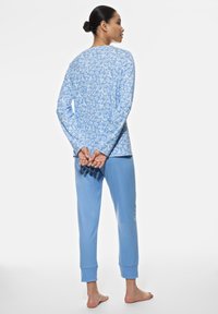 mey SERIE FLOWER MEADOW SET - Pyjama - blue silk