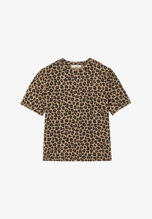 T-shirt beige à manches courtes avec motif léopard noir et marron foncé, col rond et coupe régulière.