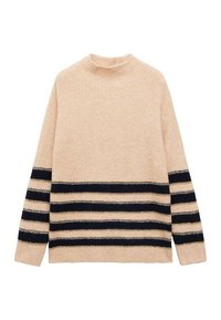 Pull beige clair avec un col montant, présentant des rayures horizontales bleu marine. Tissu en tricot texturé avec des poignets et un ourlet côtelés.