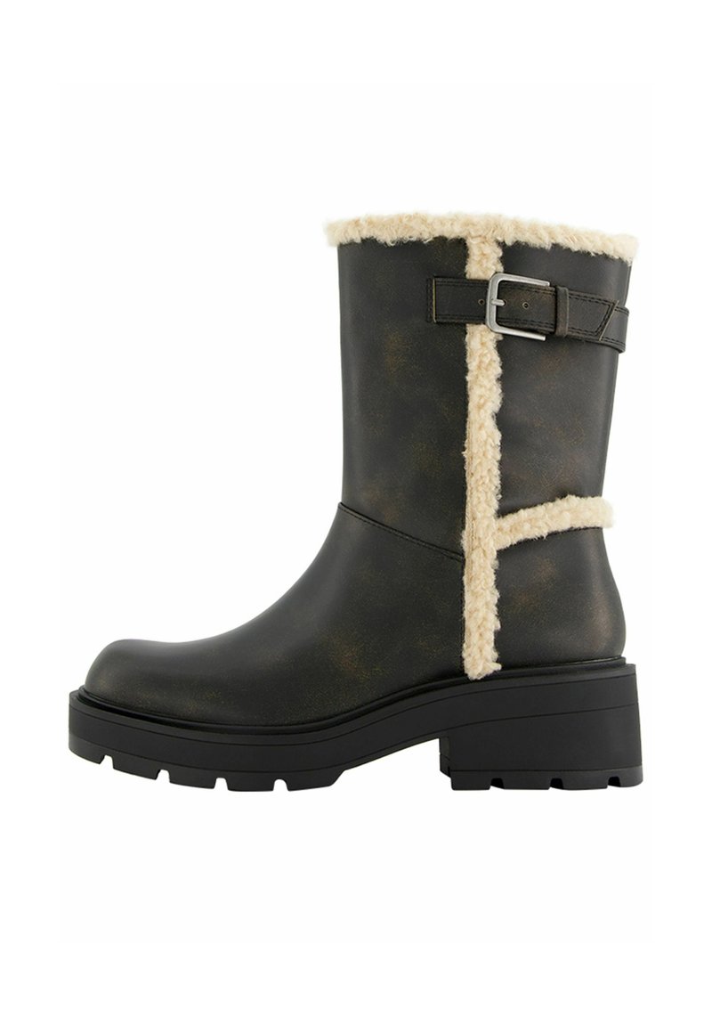 Bershka Snowboots bruin