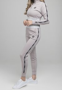 SIKSILK Sudadera - light grey