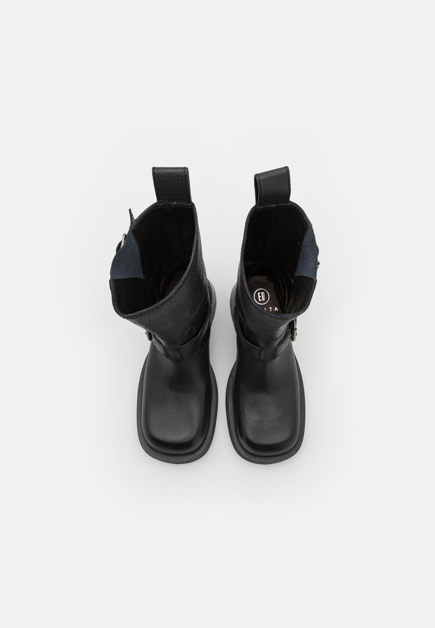 【関税込み】Miista ブラック Renate ブーツ Miista Renate Boot - Black | Garmentory