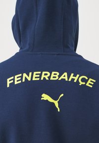 Puma FENERBAHCE ISTANBUL CASUALS HOODED - Klubové oblečení - club navy/speed yellow