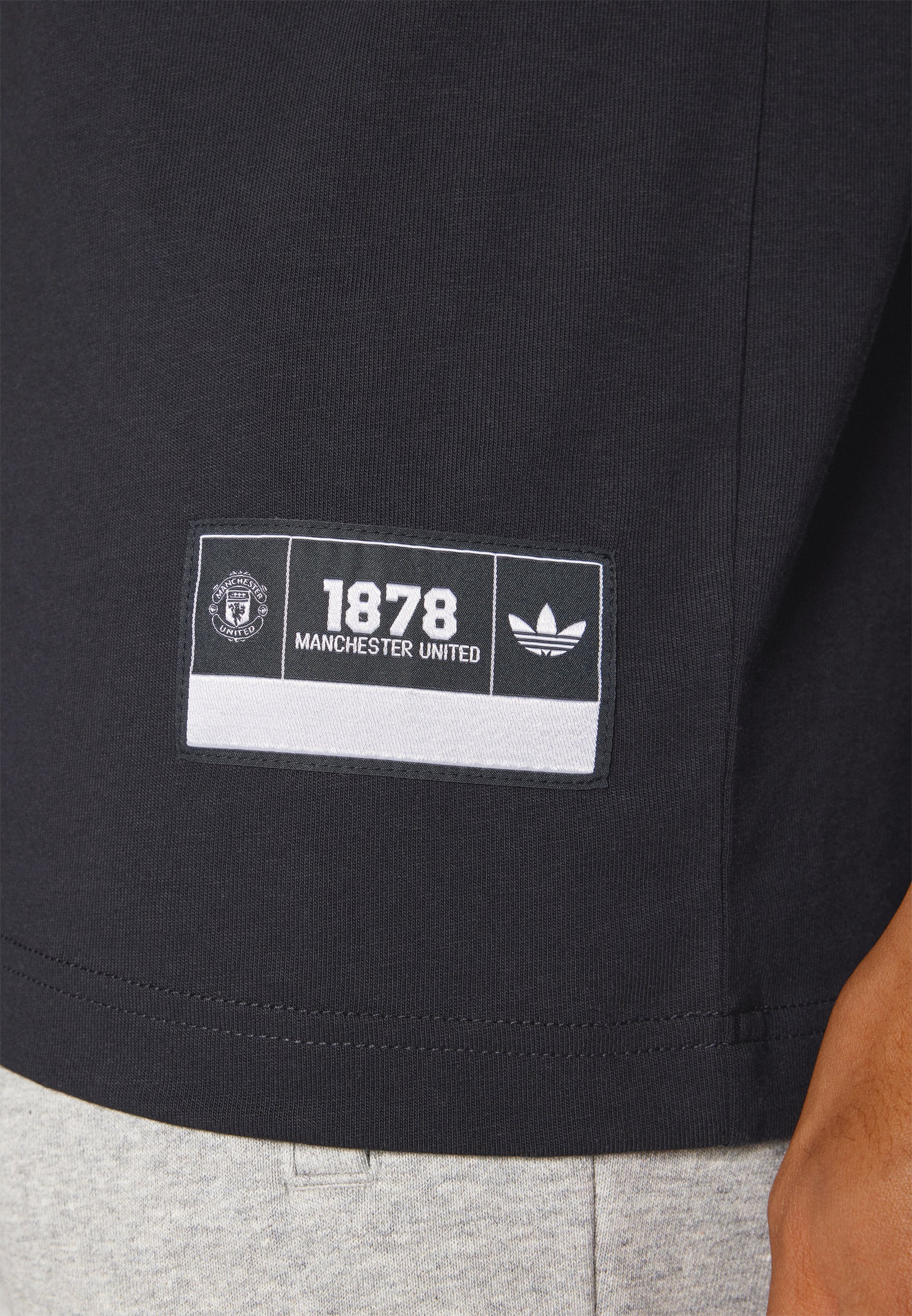 adidas Originals MANCHESTER UNITED VRCT - Club wear - black