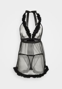 Must kaal läikiv negligee faux karvtrimmi ja sügava V-kaelusega, millel on halter-rihmad ja vastav string. Pehme, kerge tekstuur.