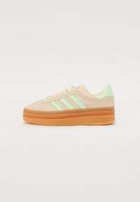 GAZELLE BOLD UNISEX - Sneakers laag - white/semi green spark/cream white