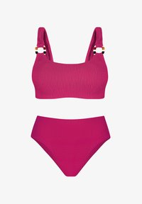 Niewybrane, różowe sportowe bikini na duży biust