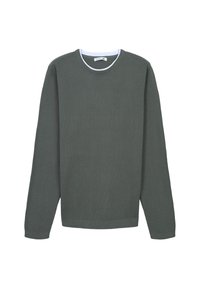 Ciemnozielony sweter z długim rękawem i okrągłym dekoltem, o teksturowanej tkaninie i kontrastującym jasnoniebieskim wykończeniu dekoltu. Posiada luźny krój i ściągacz u dołu.