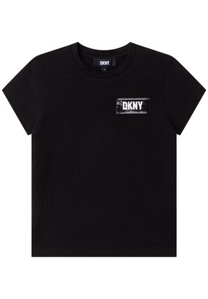 Schwarzes T-Shirt mit kurzen Ärmeln, rundem Halsausschnitt und kleinem rechteckigem DKNY-Logo auf der linken Brust.