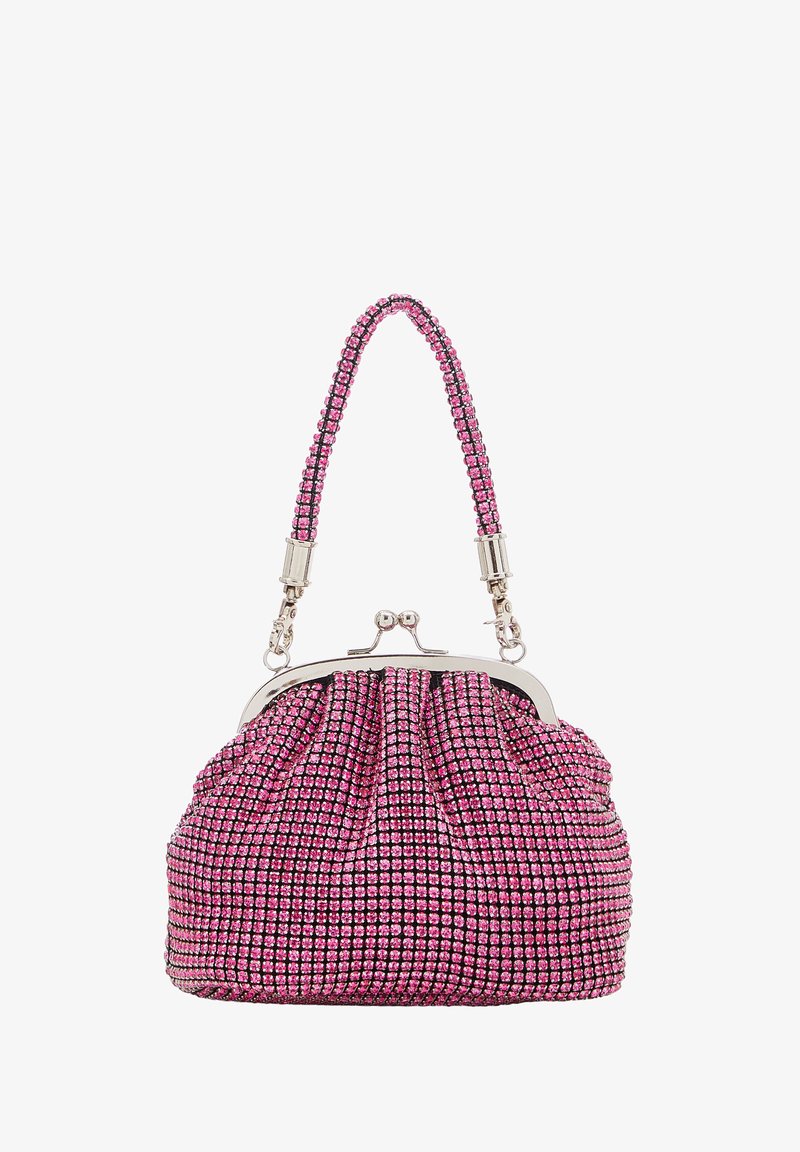 Laukku pyöreällä muotoilulla, peitetty vaaleanpunaisilla strasseilla, hopeisella soljella ja helmikahvalla kantamista varten.