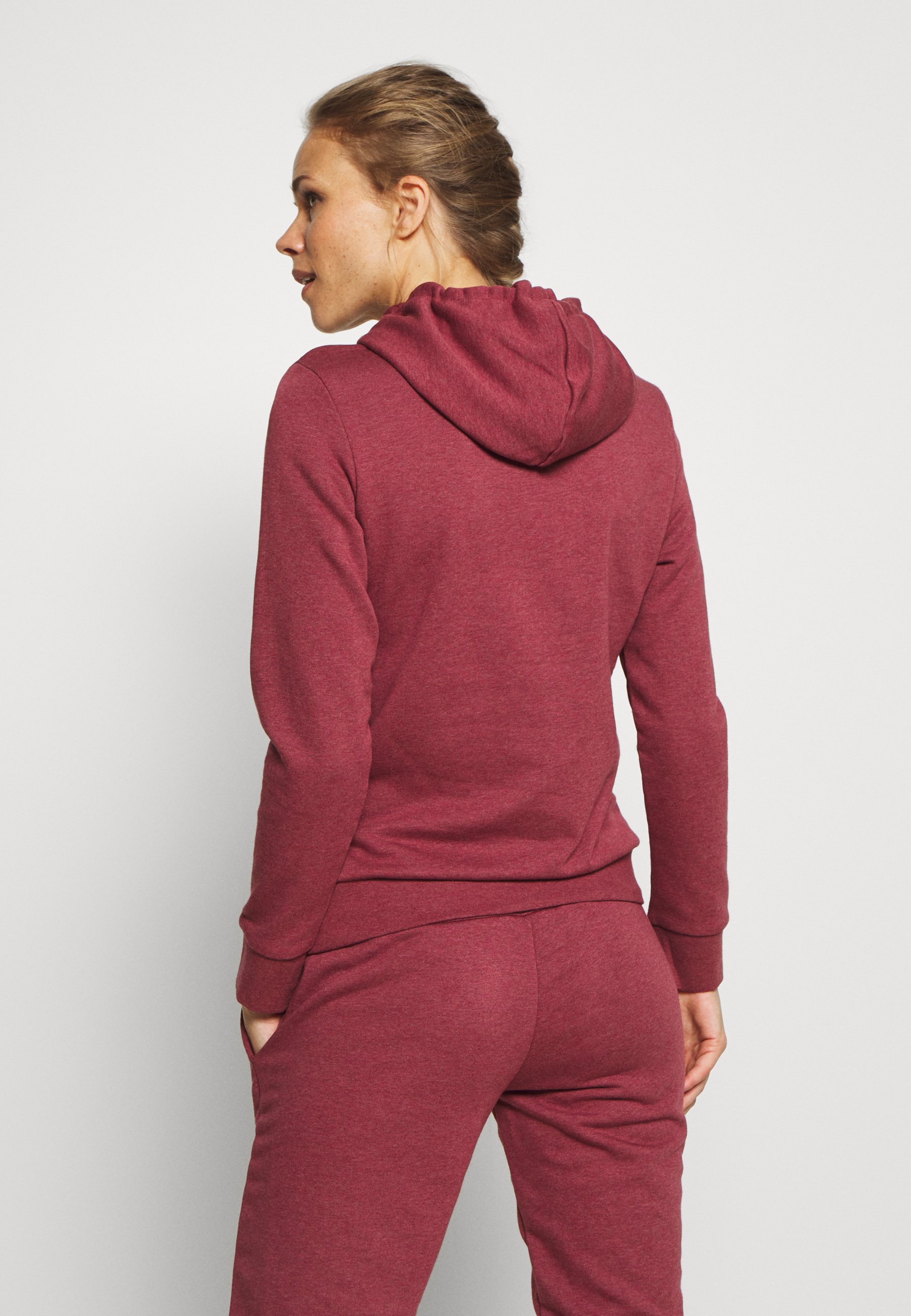 adidas Performance ESSENTIALS LINEAR SPORT HODDIE adidas Performance ESSENTIALS LINEAR SPORT HODDIE