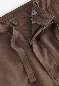 Next REGULAR FIT - Pantaloni scurți - brown