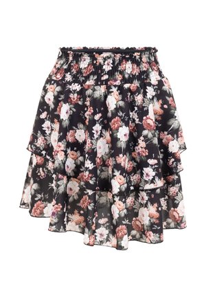 Falda negra con volantes, estampado floral en rosa, blanco y verde, y cinturilla elástica fruncida.