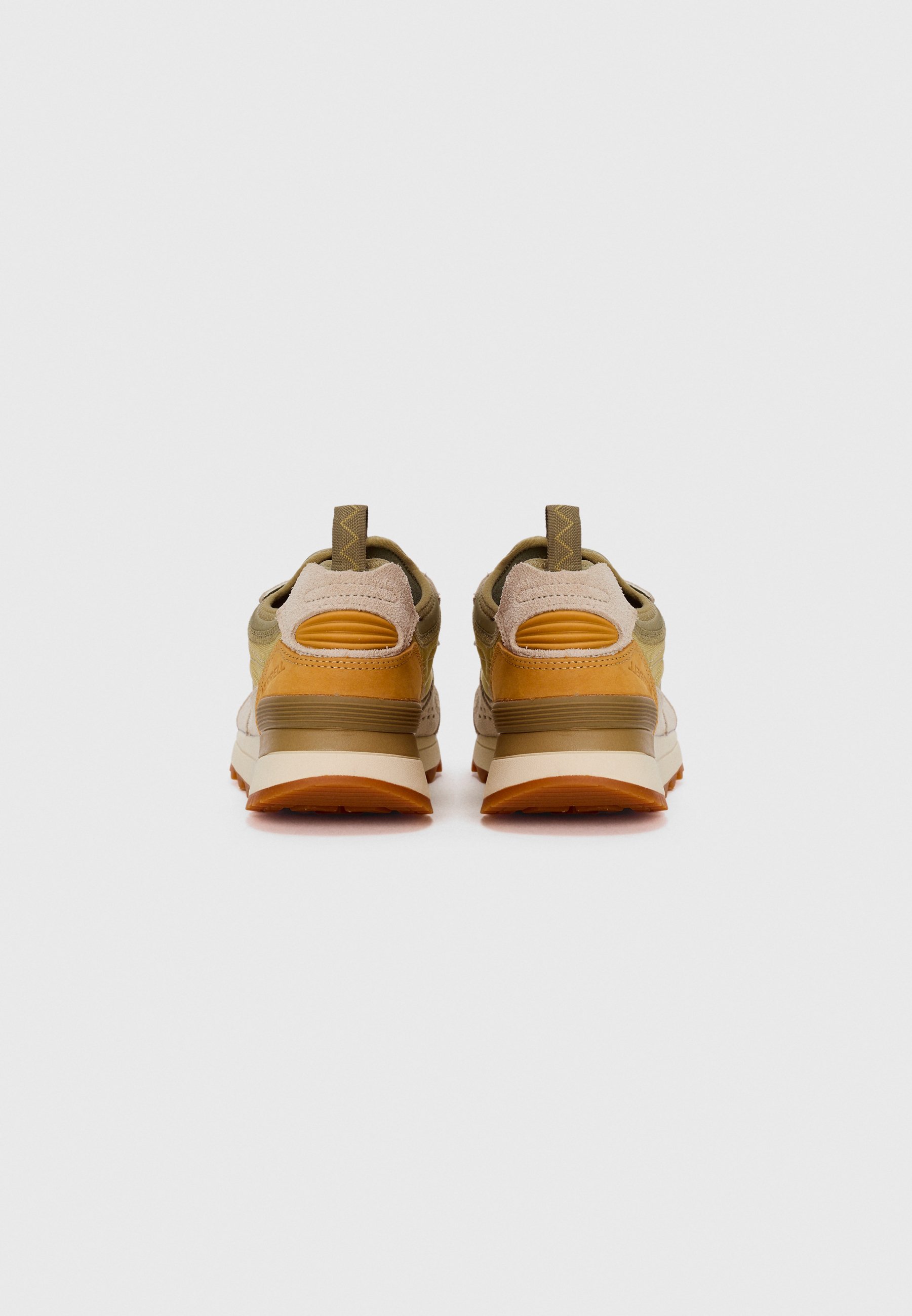 Merrell ALPINE 83 - Hiking shoes - nori/beige - Zalando.co.uk