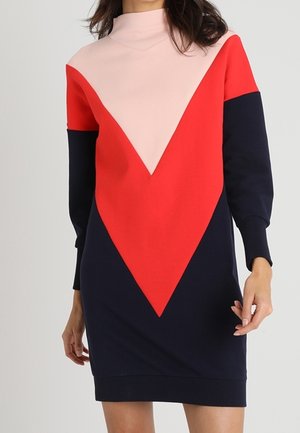 Sukienka z dżerseju