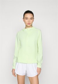 Nike Performance - SWIFT  - Neperpučiamoji striukė - barely volt/reflective silver Miniatiūros vaizdas 1