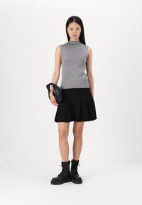 ONLY ONLLINE SKATER SKIRT - Gonna a campana - black