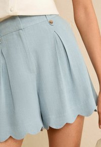 Love & Roses SCALLOP - REGULAR FIT - Šortai - blue