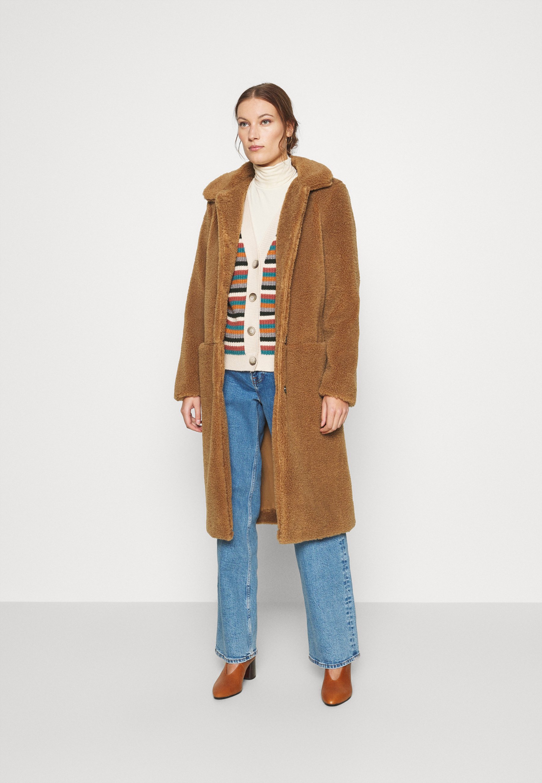 moussy coat