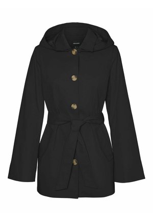 Juodas lietpaltis su kapišonu, turintis dirželį juosmens srityje, auksines sagas ir dvi šonines kišenes. Pagamintas iš lygaus, orui atsparaus medžiagos.