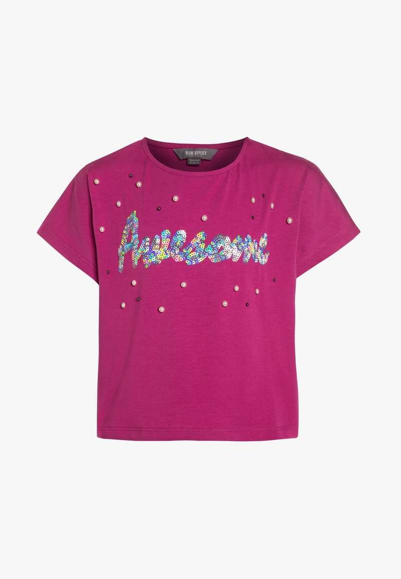 Crop top à manches courtes magenta avec texte coloré en sequins "Awesome" et petites décorations dispersées de perles et perles noires.
