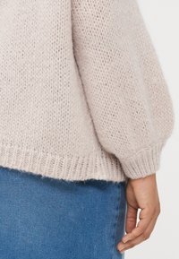 Vero Moda Curve VMMAYBE OPEN - Kardigan - oatmeal