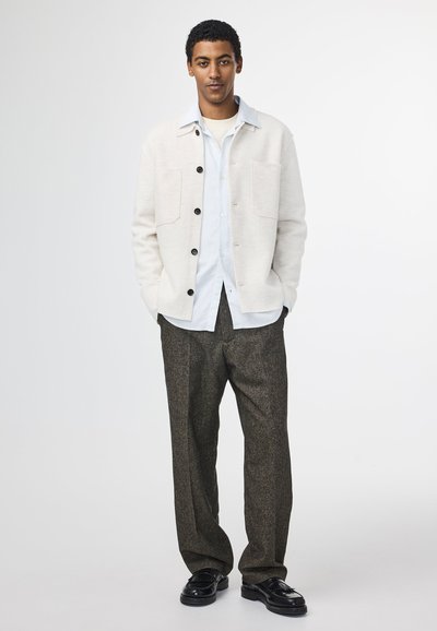NN.07 JONAS - Kofta - ivory