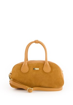 Sac en cuir tan et suède avec deux poignées, une bandoulière amovible et des finitions en métal doré. Forme arrondie avec une texture lisse.