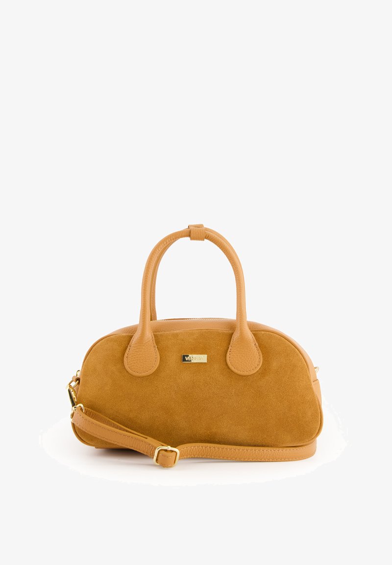 Tasche aus braunem Leder und Wildleder mit doppelten Griffen, einem abnehmbaren Schultergurt und goldfarbener Hardware. Abgerundete Form mit glatter Textur.