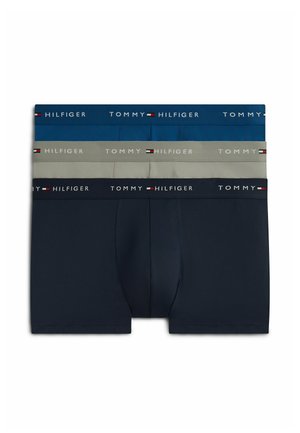 - Bokserki z krótkimi nogawkami