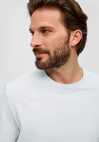 s.Oliver CREW NECK - Jednoduché tričko - weiß
