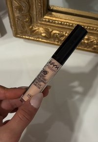 NYX Professional Makeup NYX PROFESSIONAL MAKEUP HD PHOTOGENIC CONCEALER WAND - Correttore - 2 fair