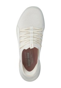 Scarpa slip-on bianca in rete con lacci elastici e soletta ammortizzata. Presenta una punta arrotondata e una suola testurizzata per grip. Logo vicino al tallone.