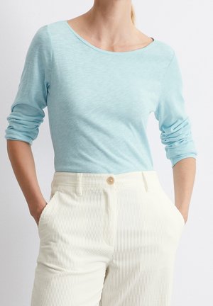 Long sleeved top - light blue
