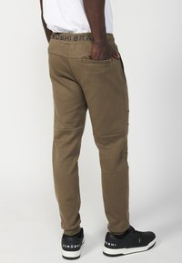 Koroshi Pantaloni de trening - vison   mink light brown