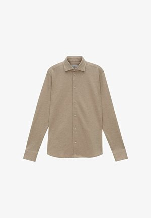 Beżowa bluzka z długim rękawem, wykonana z miękkiego materiału, z kołnierzykiem w kształcie stożka, zapięciem na guziki z przodu i standardowymi mankietami. Gładka, równa tekstura.