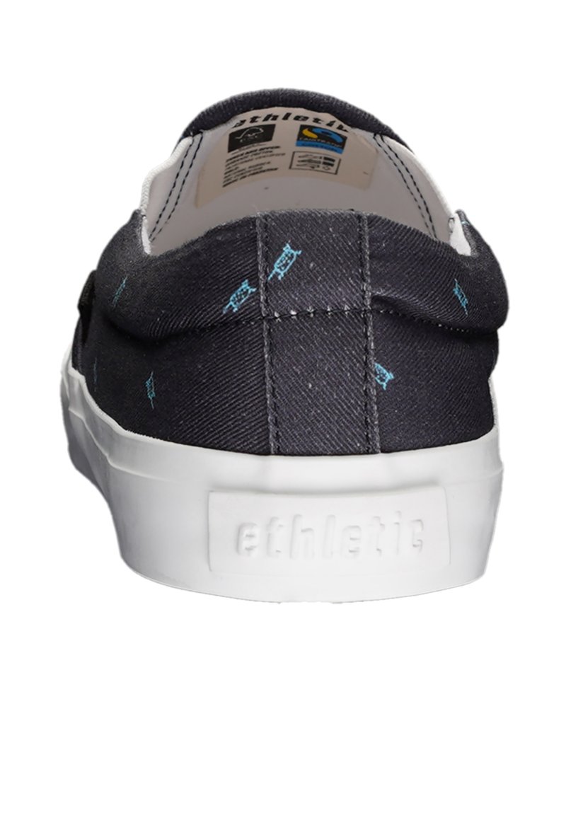Herren Slipper | Ethletic FAIR DECK DECK Sneaker low snow leopard blue/blue denim - GO74750 Herren Slipper | Ethletic FAIR DECK DECK Sneaker low snow leopard blue/blue denim - GO74750