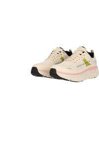 Scarpe atletiche beige con tomaia in mesh traspirante, dettagli neri, un accento verde e una spessa suola bianca con battistrada nero testurizzato.