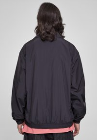 Urban Classics Bomber-jakk - black