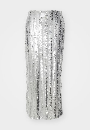 Sidabrinė pailga sijonas su blizgučiais, turinti vertikalias juosteles, prigludusi siluetas ir lygus, spindintis paviršius. Elegantiškas dizainas, tinkantis oficialiam renginiui.