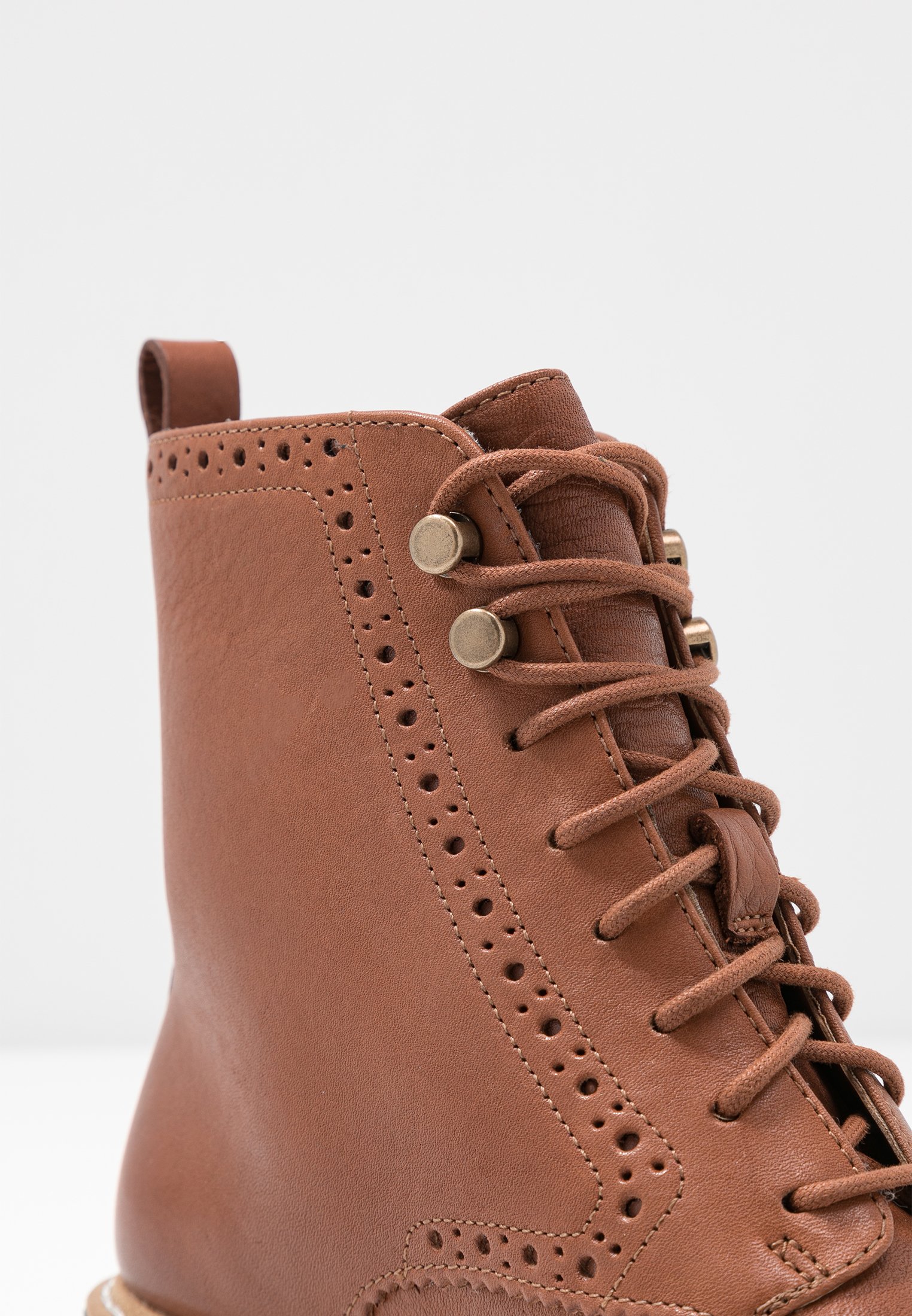 clarks witcombe boots