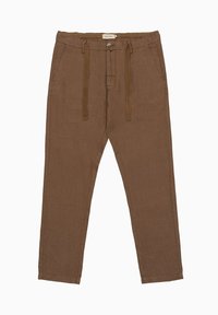 Gianni Lupo Chino - camel